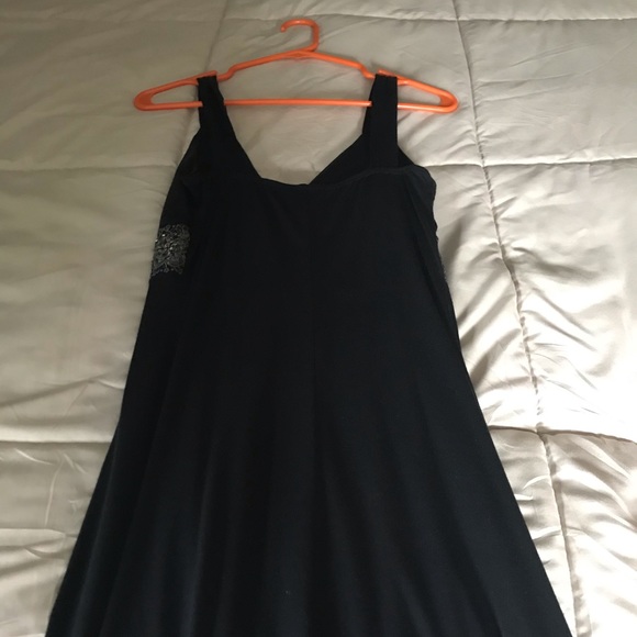 Dress - Picture 3 of 4